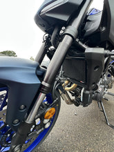 Load image into Gallery viewer, Yamaha MT-07 HO/Y-AMT/LA 2025-26 Radiator Guard