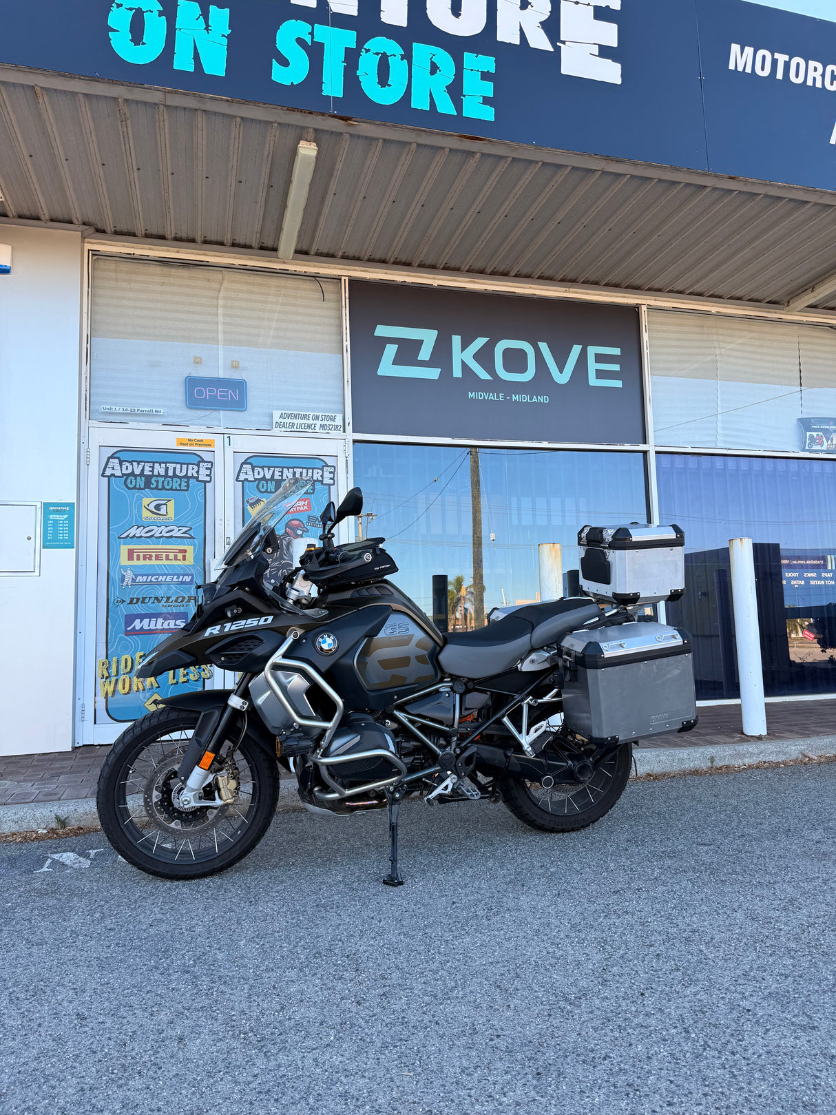 2019 BMW R1250 GSA Exclusive Factory Low
