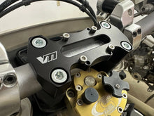 Load image into Gallery viewer, Vanasche AMPS Handlebar Top Clamp with GPS Mount Pattern 38x90