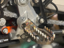 Load image into Gallery viewer, Vanasche Lowered Rally Footpegs