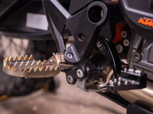Load image into Gallery viewer, Vanasche Lowered Rally Footpegs