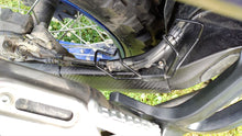 Load image into Gallery viewer, Yamaha T700 Swingarm Carbon+Kevlar Protector