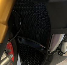 Load image into Gallery viewer, Aprilia Tuono V41100 RR / Factory 2017 - 2023 Radiator Guard & Oil Set