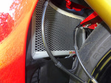 Load image into Gallery viewer, Ducati SuperSport / S 17-23 Radiator Guard & Oil Cooler Set