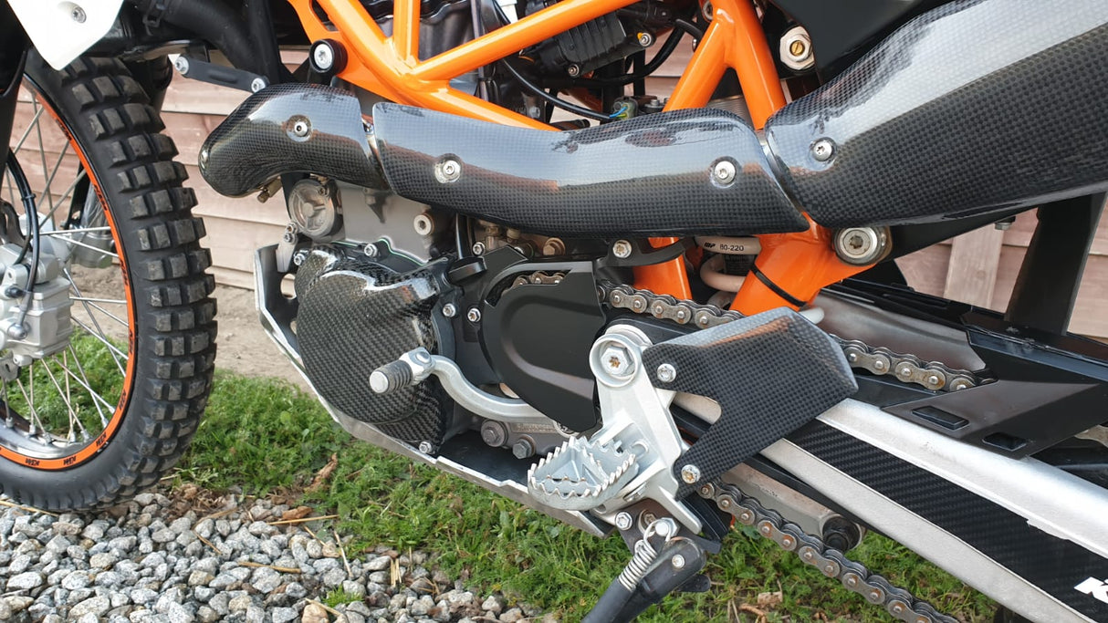 Carbon Fiber Engine Covers for 19-25 KTM 690 / Husqvarna 701 and GAS GAS ES700 SM700