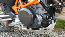 Load image into Gallery viewer, Carbon Fiber Engine Covers for KTM 690 / Husqvarna 701 and GAS GAS ES700 SM700