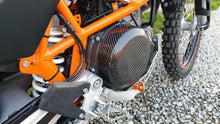 Load image into Gallery viewer, Carbon Fiber Engine Covers for KTM 690 / Husqvarna 701 and GAS GAS ES700 SM700