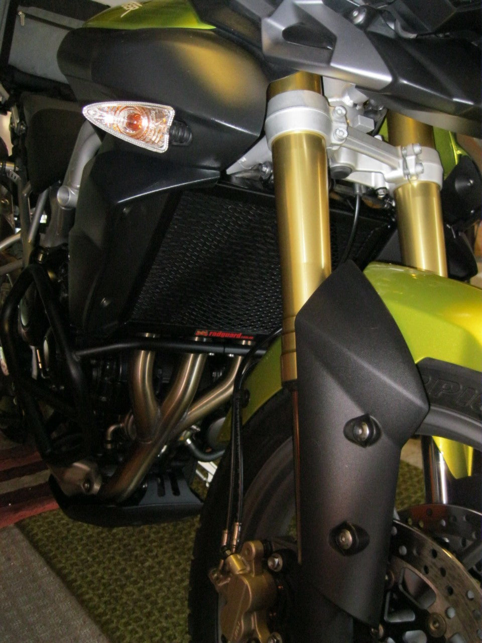 Triumph Tiger 800 / XC / XR 2011-2014 Radiator Guard