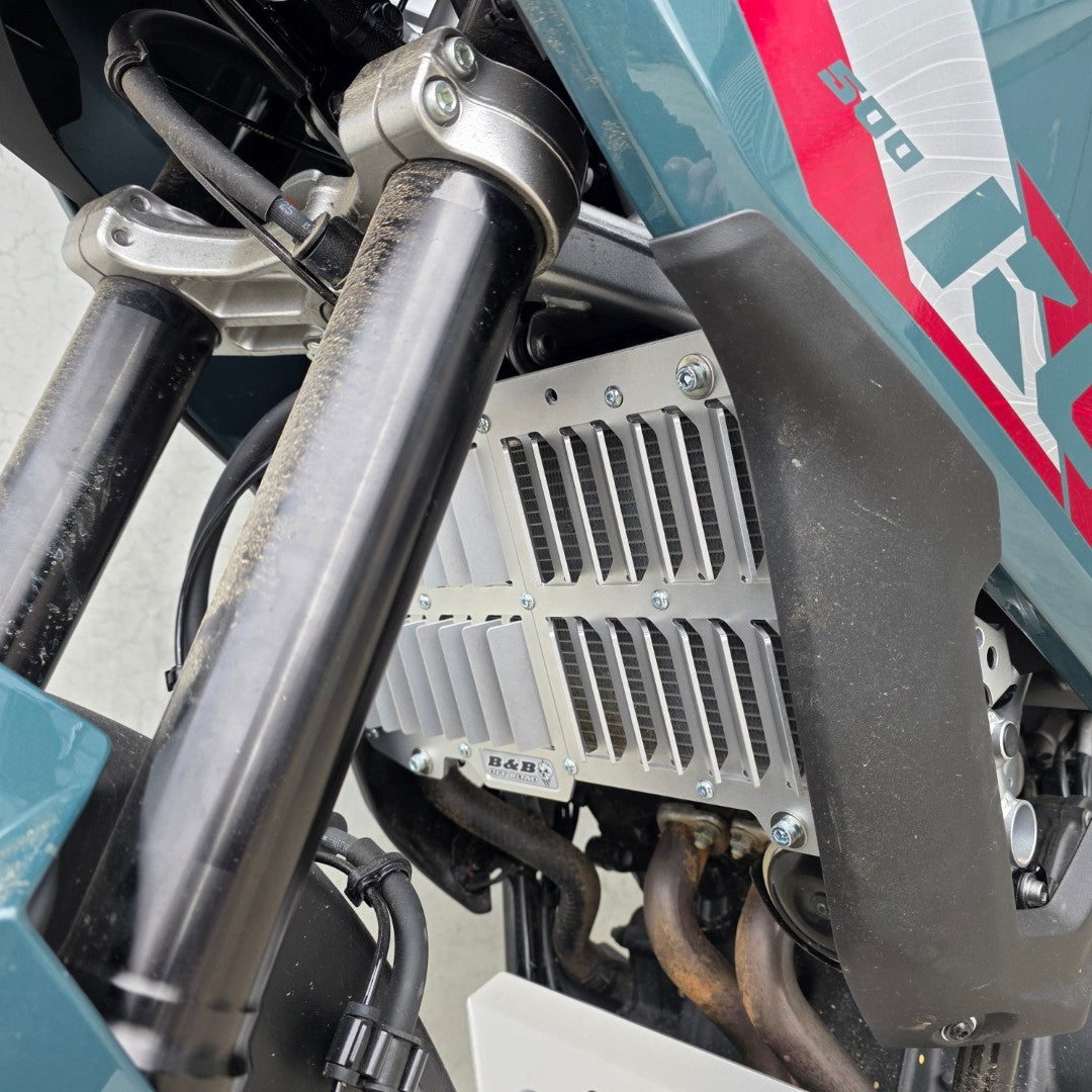B&B Radiator Guard – Kawasaki KLE500 2026