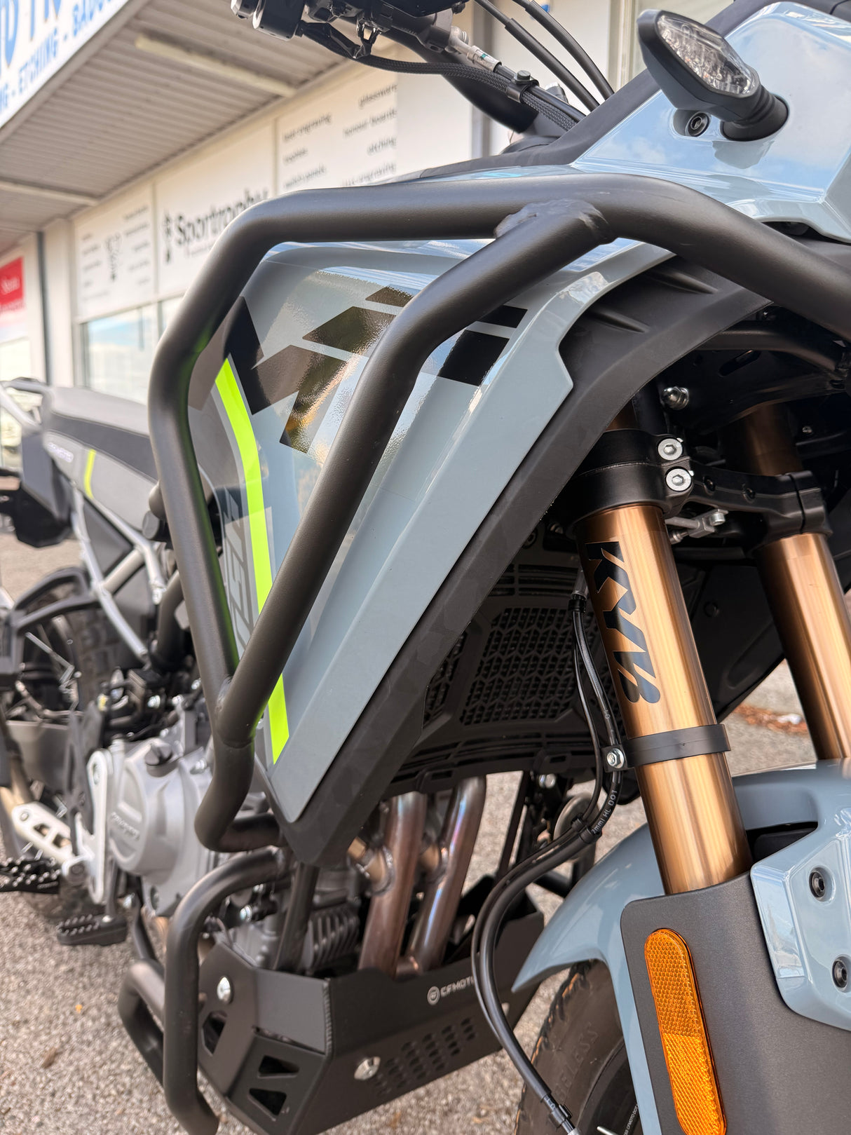 2025 CFMOTO 450 MT