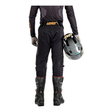 Load image into Gallery viewer, Leatt 2025 5.5 I.K.S Pants - Stealth