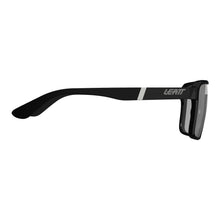 Load image into Gallery viewer, Leatt TheViz Sunglasses Pyrenees - Black Polarized Silver 17 VLT