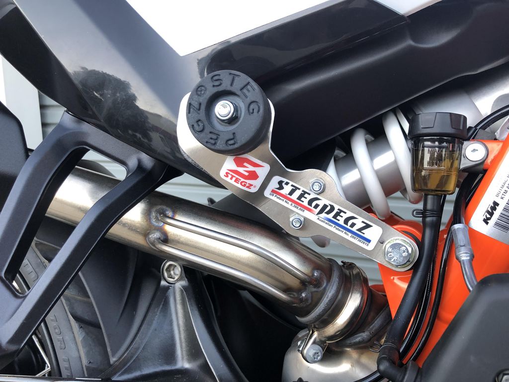Steg Pegz SP71 Husqvarna Norden 901 2022-2025 (DOUBLE RUBBER SET UP)