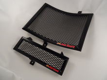 Load image into Gallery viewer, Triumph Speed Triple 1050 S/ R / RS 2016 - 2022 Radiator Guard &amp; Oil Guard Set