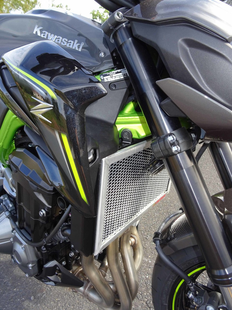 Kawasaki Z900 2017-2023 Radiator Guard
