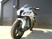 Load image into Gallery viewer, Kawasaki ZX-10R / Ninja ZX10RR / Ninja ZX10R SE 2017- 2020 Radiator Guard