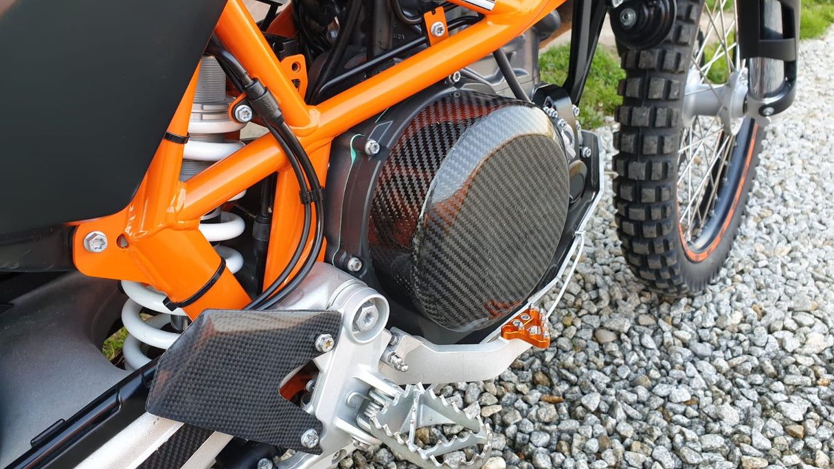 Carbon Fiber Engine Covers for 19-25 KTM 690 / Husqvarna 701 and GAS GAS ES700 SM700